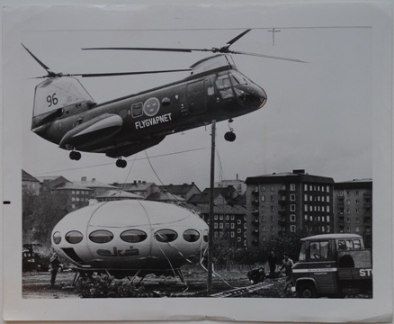Press Photo, Swedish Air Force Helicopter Transports Futuro 1 - 092269 - Front Photo