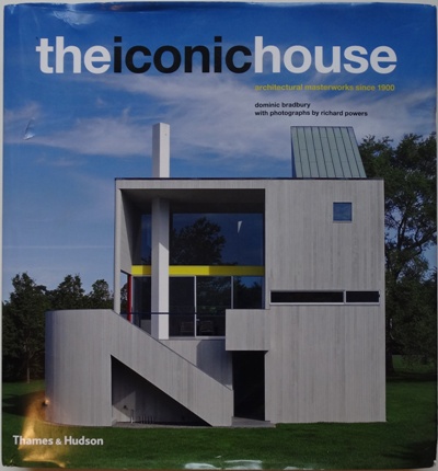 The Iconic House: Architectural Masterworks Since 1900 Cover