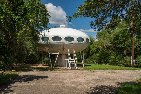 Futuro, Austin, Texas, USA - Photo from 2016 For Sale Packet - King Land & Water