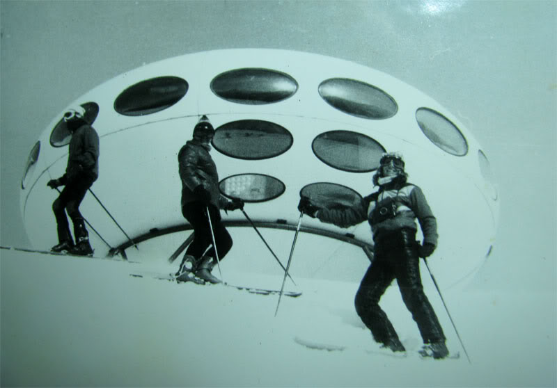 Dombai Futuro - Date Unknown - Three Skiers - carmelist