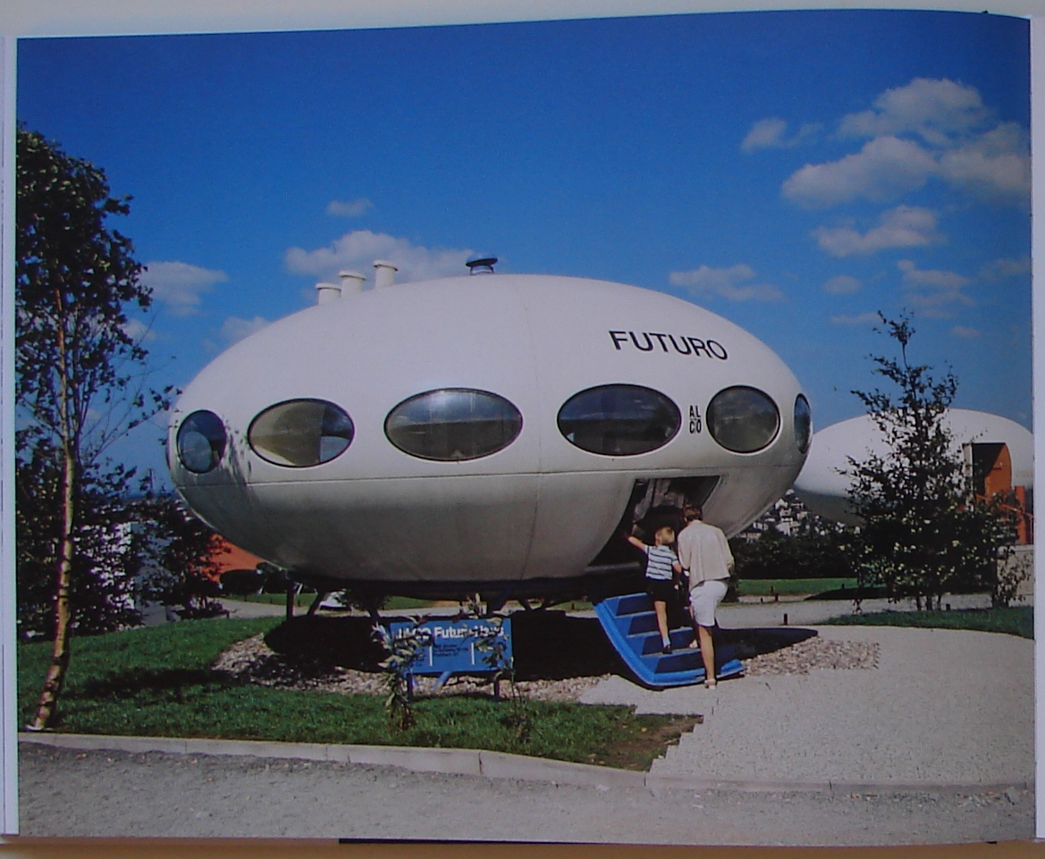 Futuro At Internationale Kunststoffhaus Ausstellung Lüdenscheid - Prefab Houses Page 160